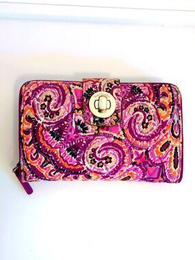 Vera Bradley Purple Paisley Wallet Zip Around Turnlock Clutch